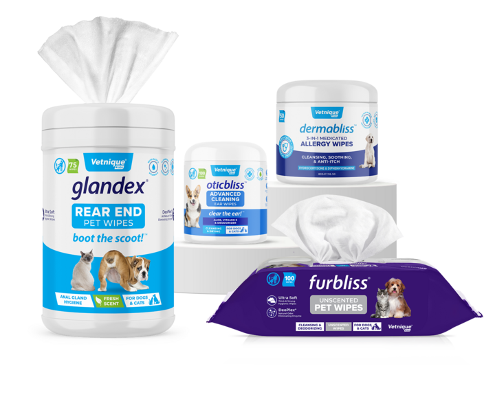 Pet Cleaning Wipes for Dogs & Cats